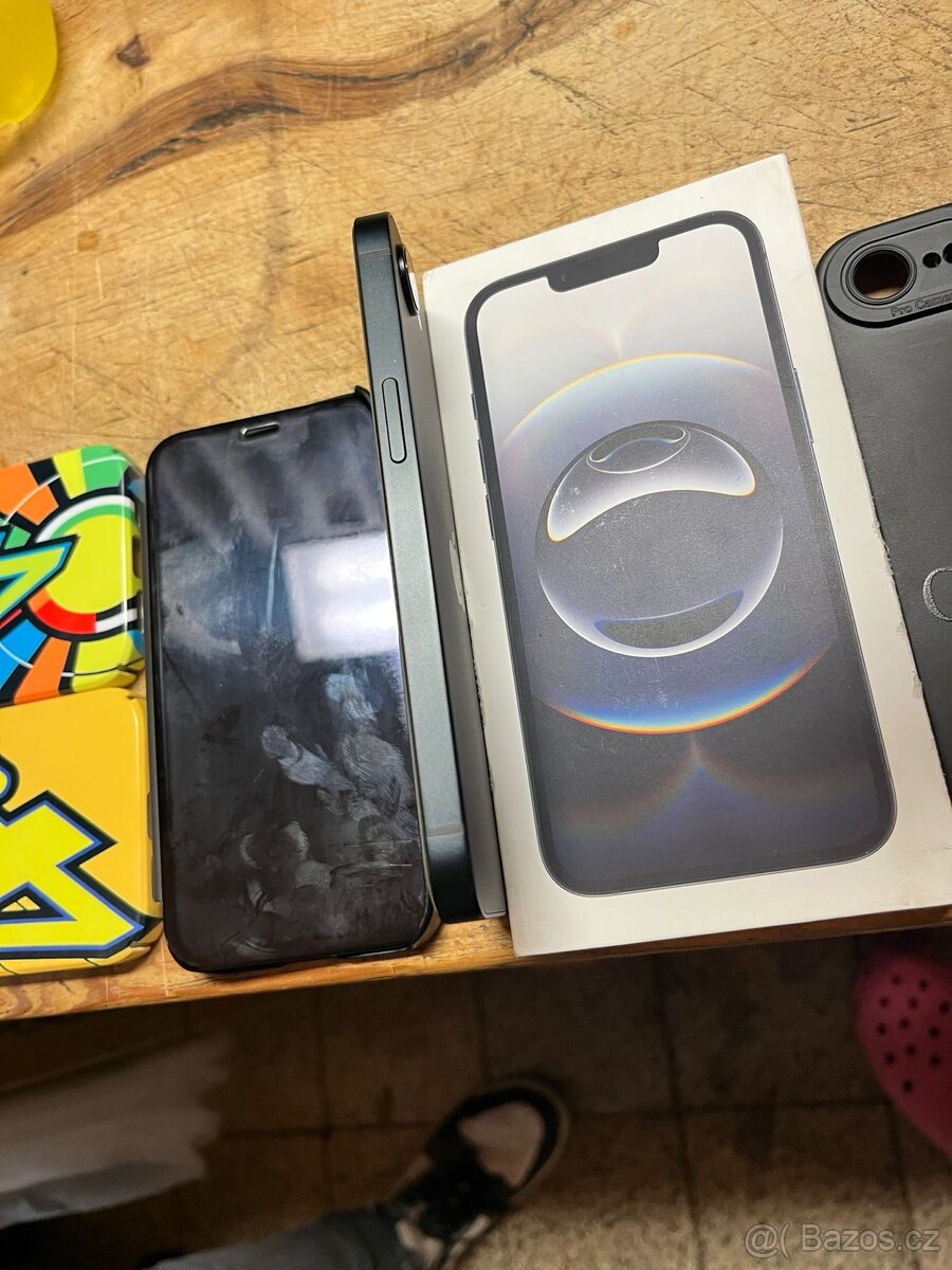 Prodám iPhone 16e 128gb 3roky záruka - 4