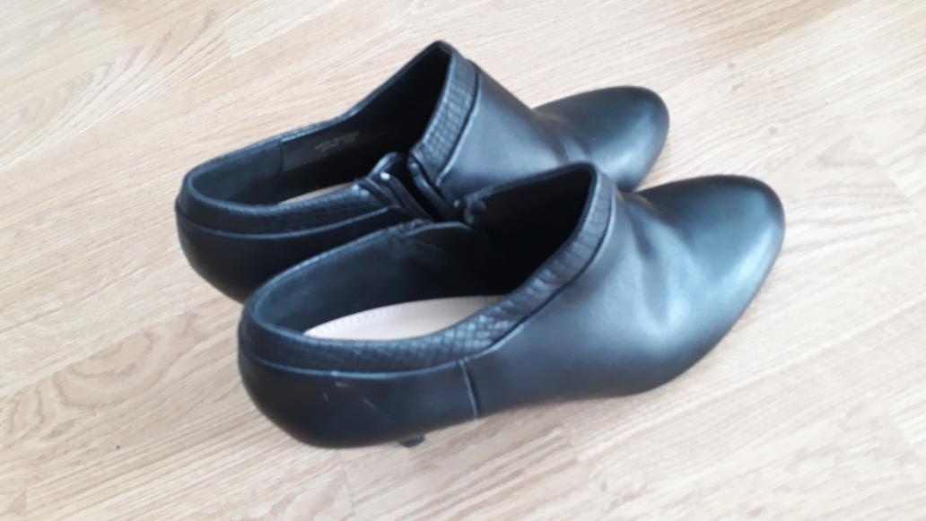 Boty dámské kožené kotníkové č.40 - nové - 4