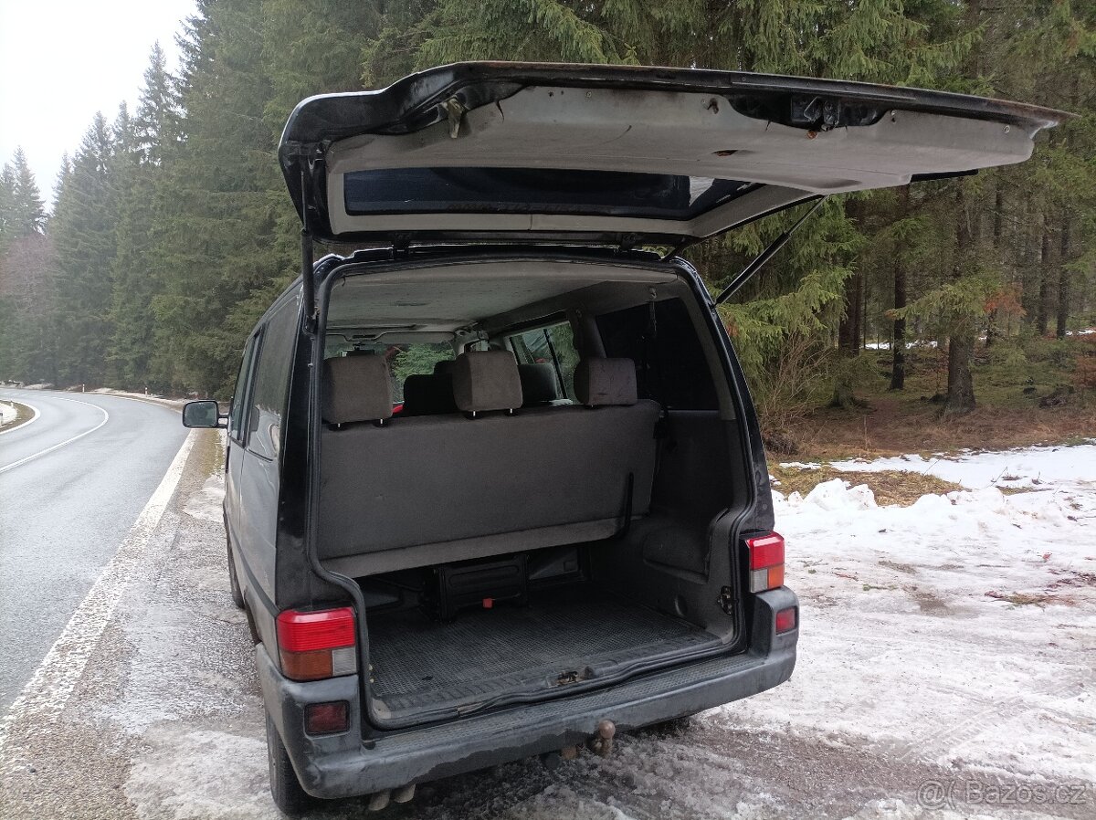 Prodám VW T4, 8 míst r.v. 1998 - 4