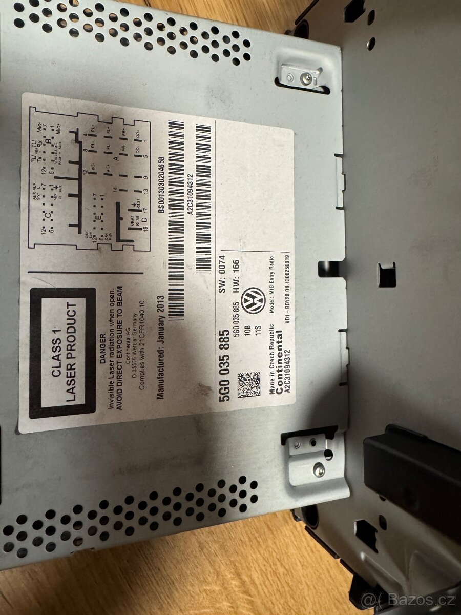 VW Golf 7 original radio včetně rámečku - 4