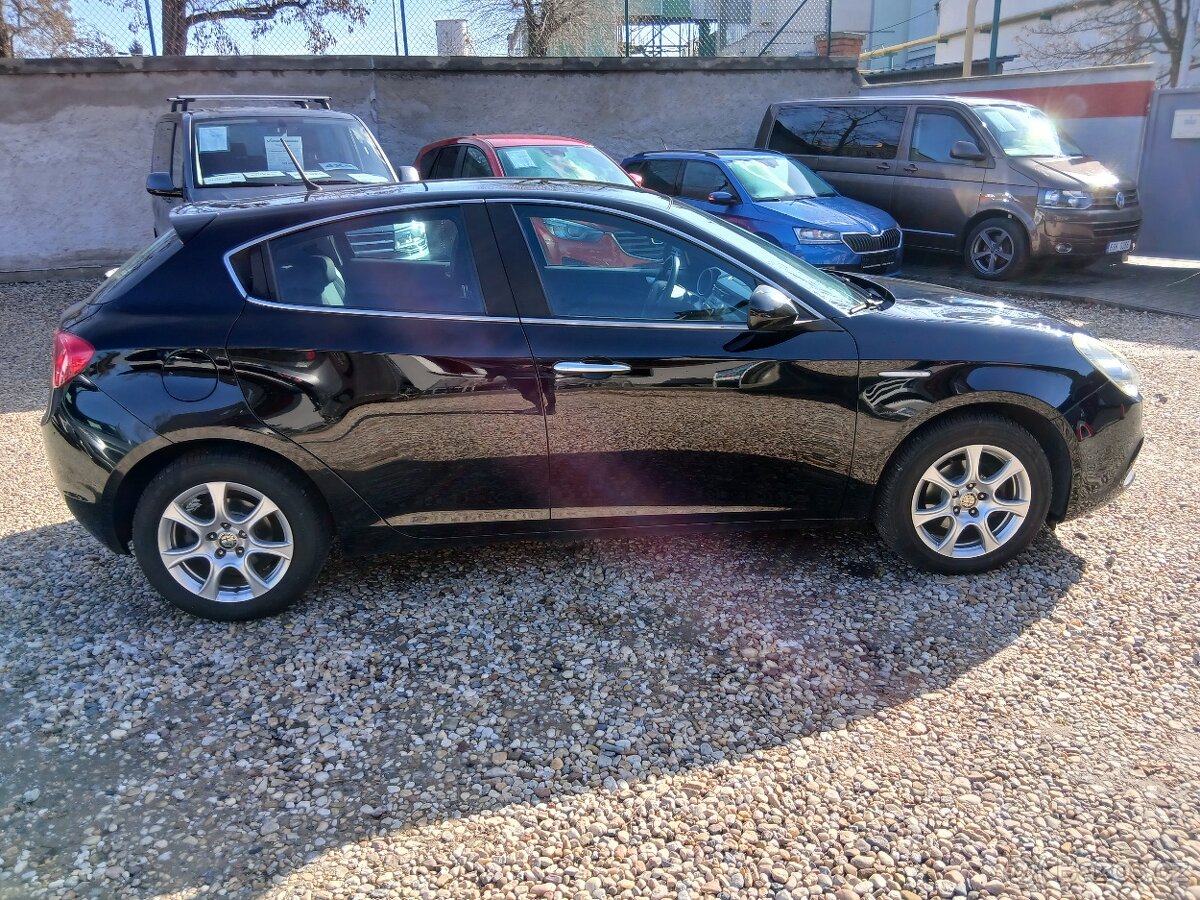 Alfa Romeo Giulietta 1.6 MJTd 77KW - 4