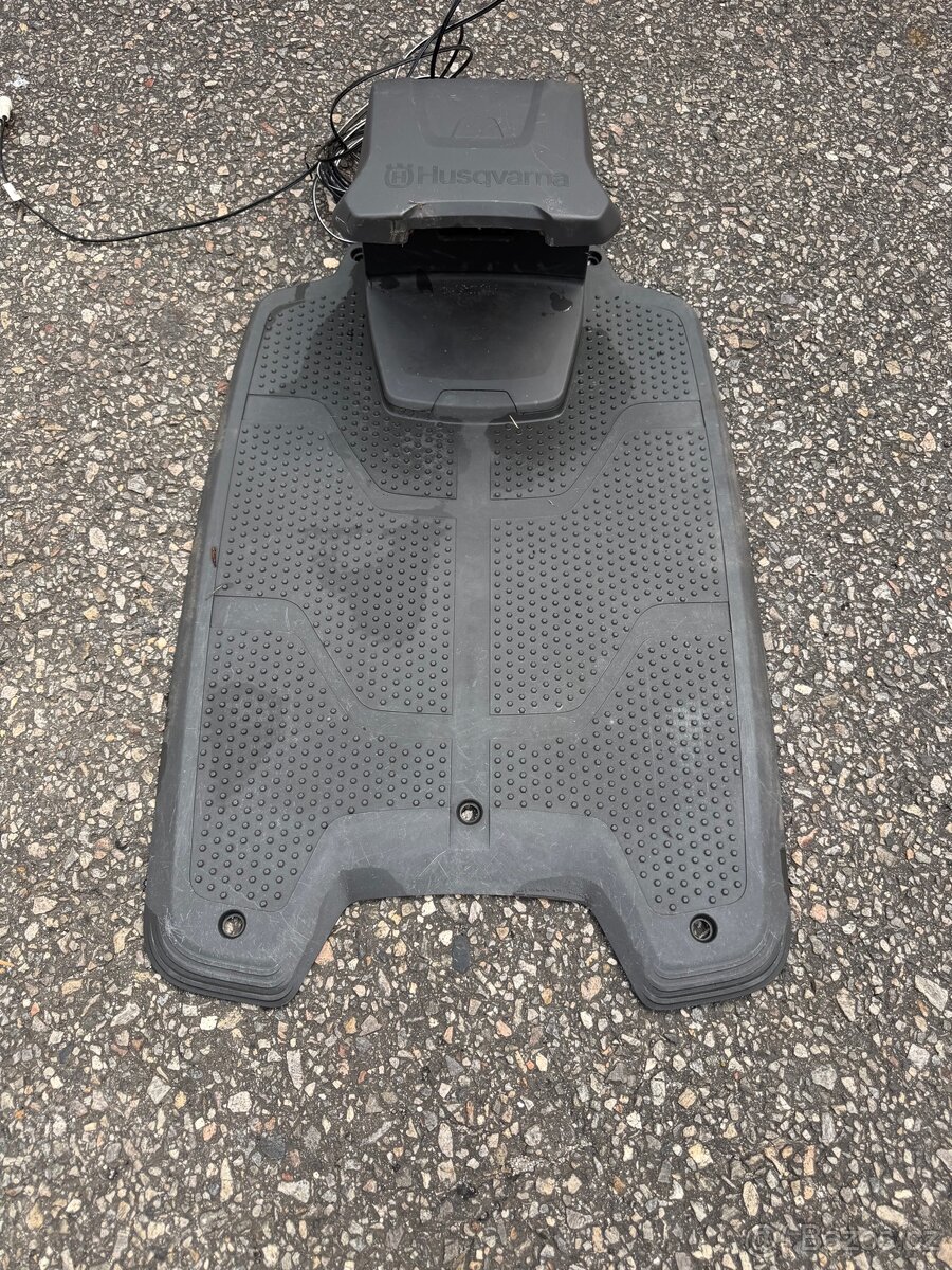 Robotická sekačka Husqvarna 405X - 4