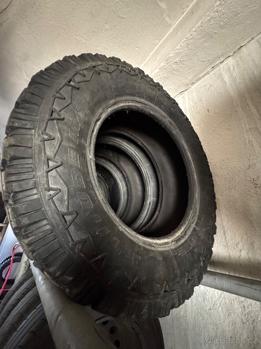 Offroad pneu 245/70 R17