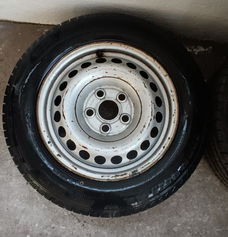 Prodám sadu plechových disků R16 5x120