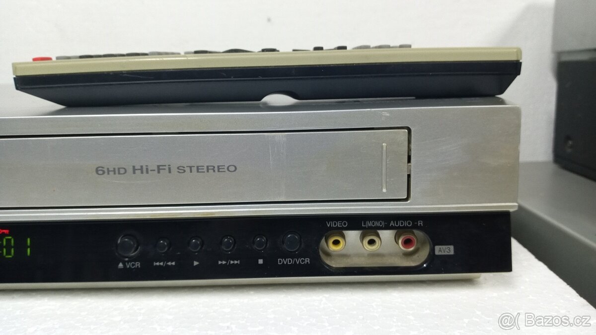 DVD přehrávač LG V280 + videorekordér (Combo DVD+VCR) - 4