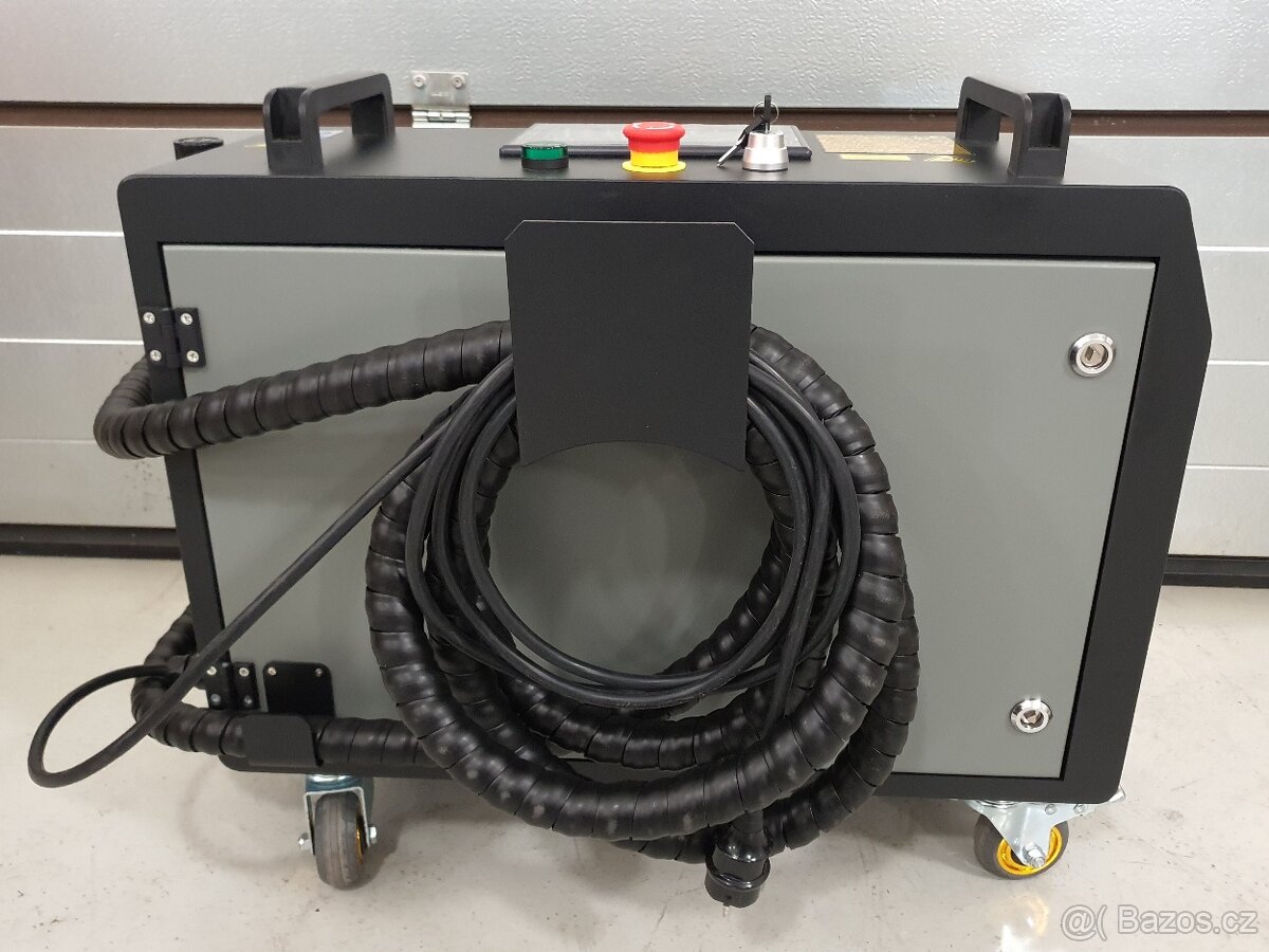 Profesionální čistící pulsní laser o výkonu 300W/ 5mJ - 4
