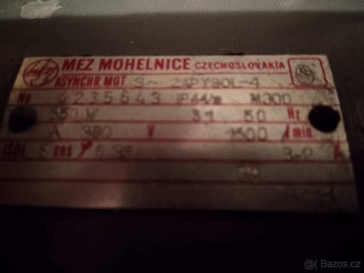 Třífázový asynchronní motor - přírubový - 4