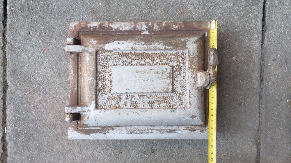 Litinová dvířka pro pec, kamna, krb. (2 druhy) - 4