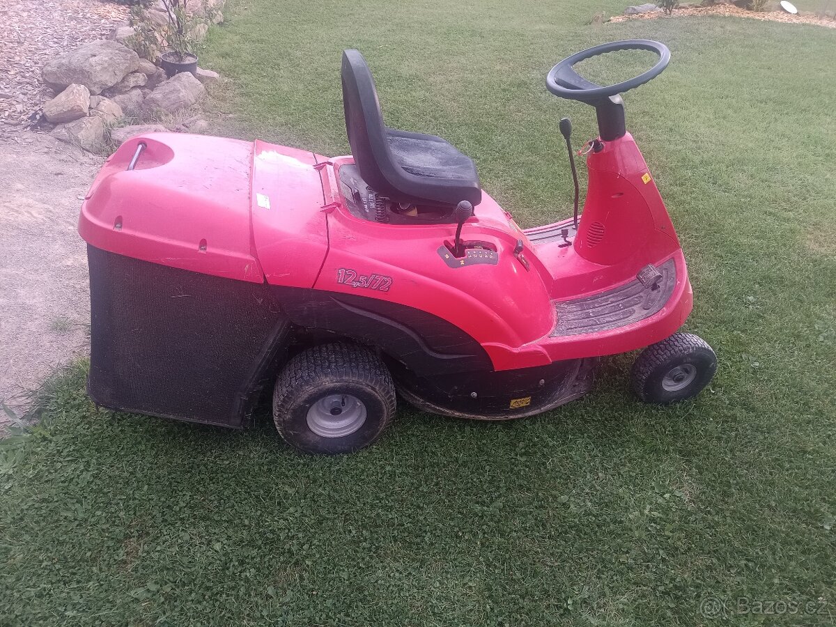 Prodám zahradní traktůrek značky Castelgarden - 4