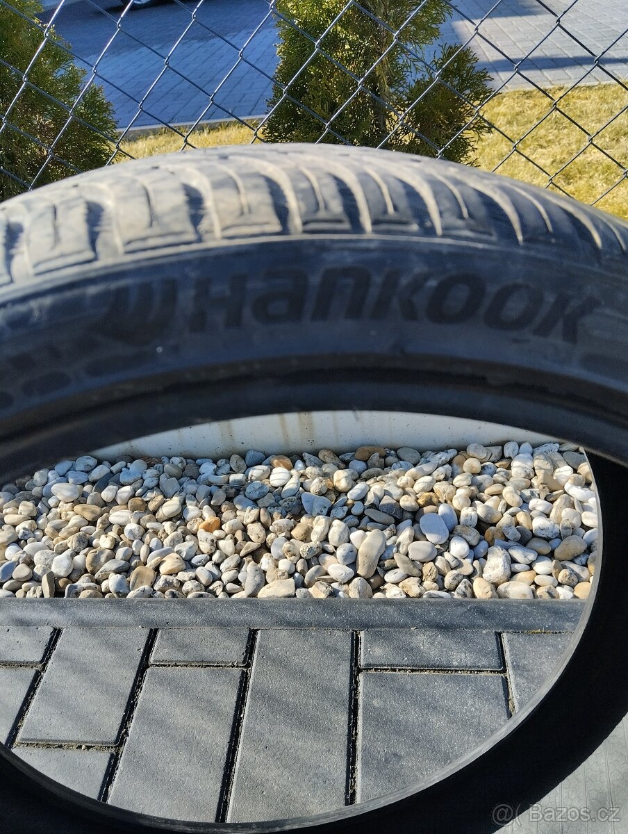Celoroční pneu Hankook 235/35 r19 - 4