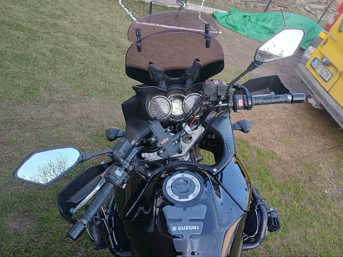 Suzuki V-strom 1000 - 4