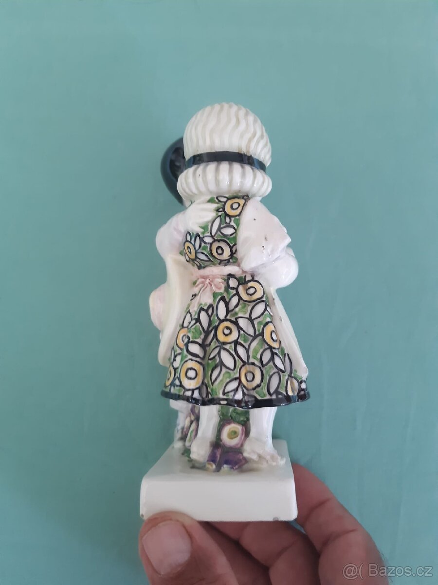 Soška r.1920 s autorem - 4