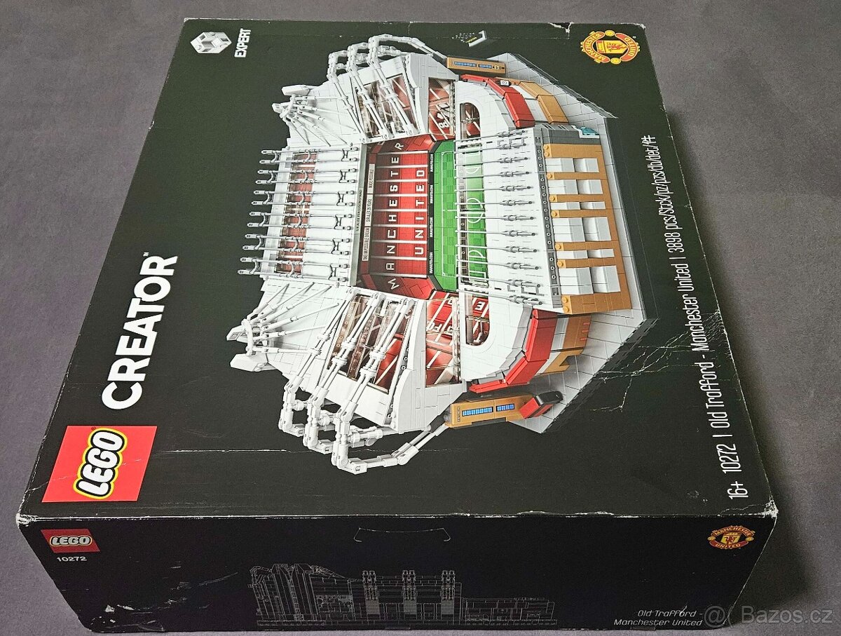 LEGO® 10272 Old Trafford - Manchester United - 4