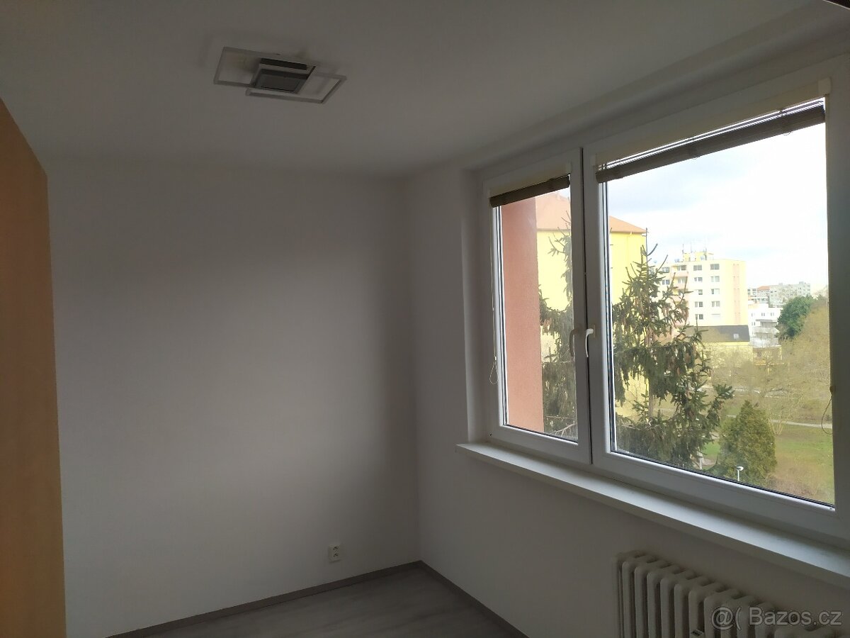 Byt 3+1 v centru Hodonína - 4