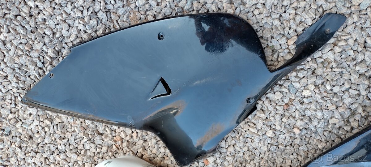 Laminátová maska + boky Aprilia RS 250 MK2 - 4