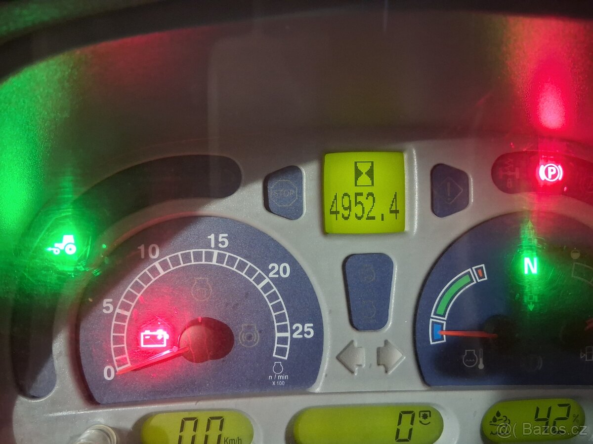 Traktor New Holland T7 200 - 4