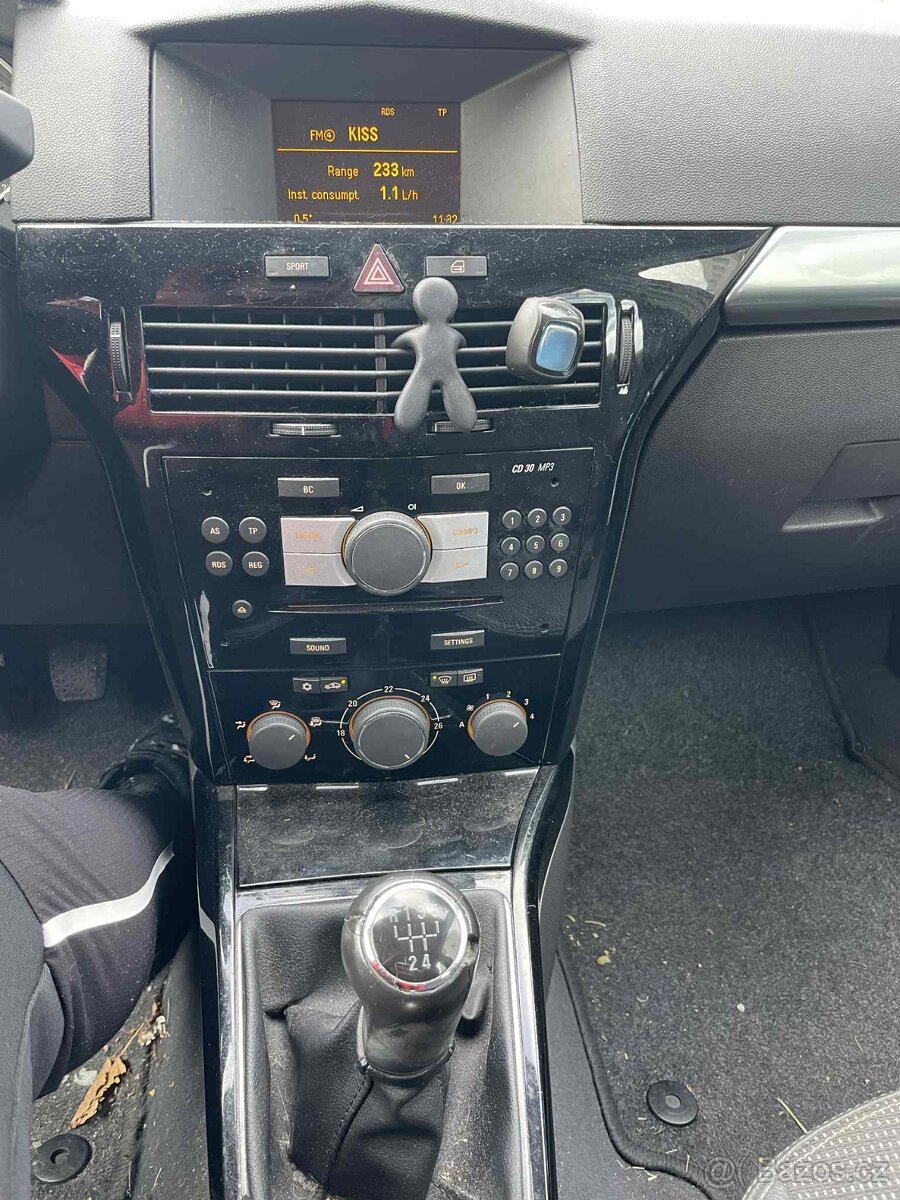 Opel Astra H 1.6 85kw - 4