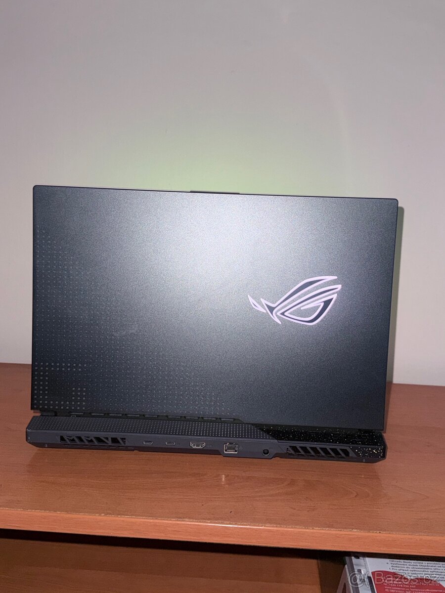 HERNÍ BESTIE: Asus ROG Strix G15 (RTX 3070 Ti) - 4