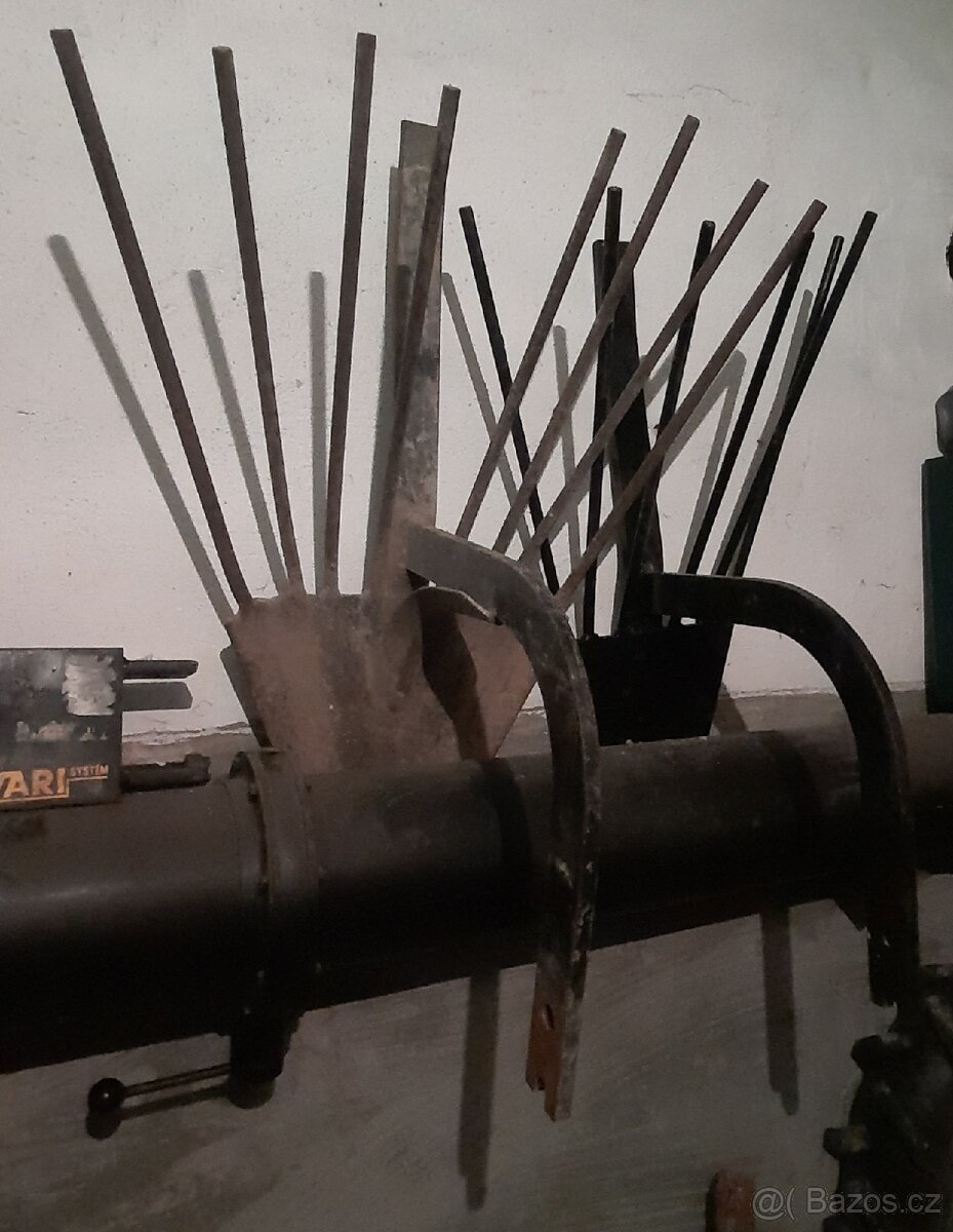 Tera vari prislusenstvi Honda Jikov . - 4