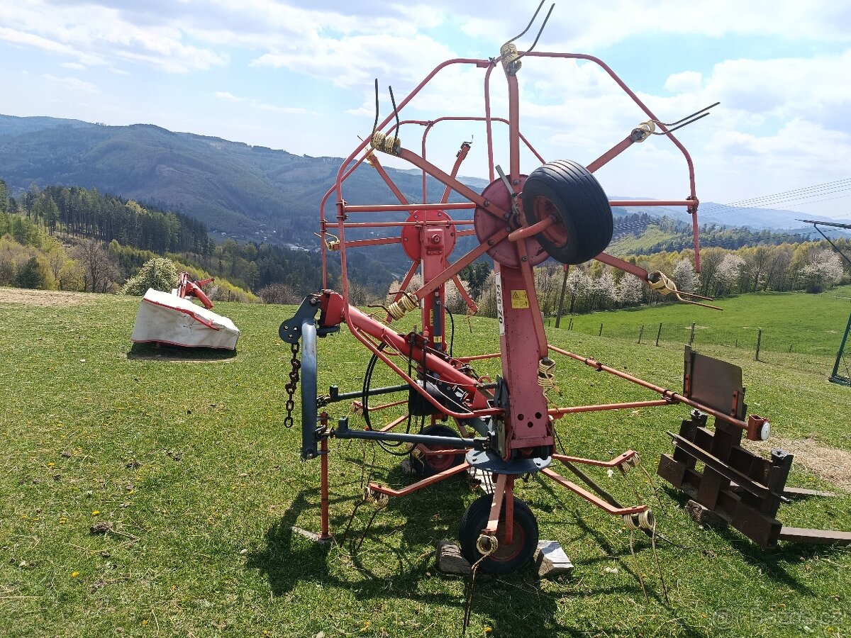 Obraceč sena OZ 524 - 4