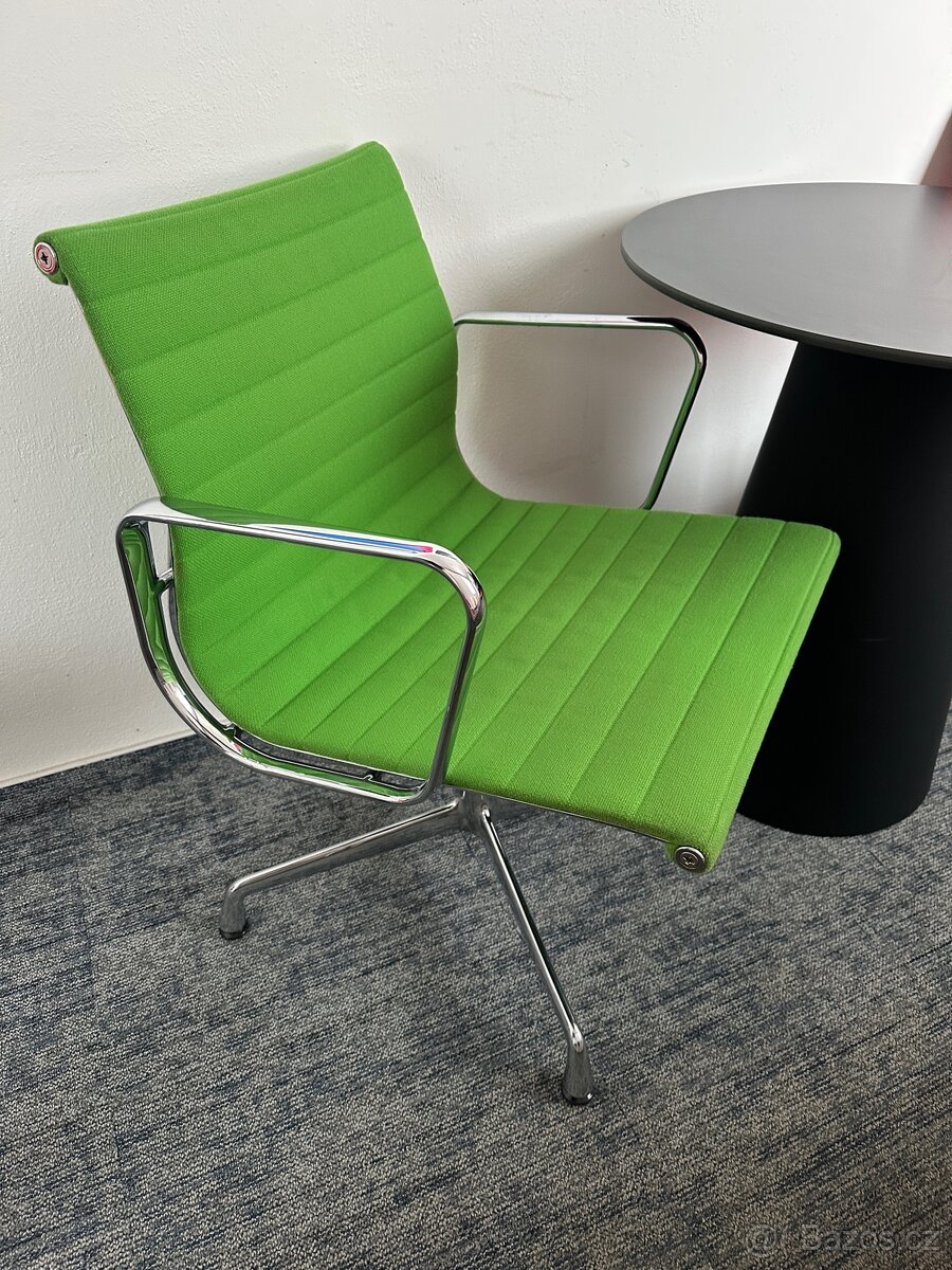 Vitra EA 108 chair - červená, zelená - 4