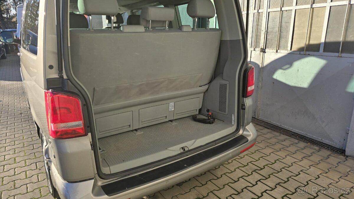 VW T5 California Beach 2.0TDi,84kW,2012 střecha - 4