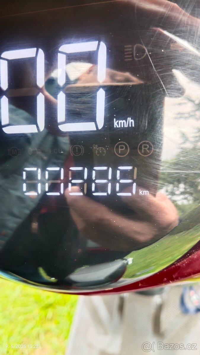 Elektroskútr Racceway - 4