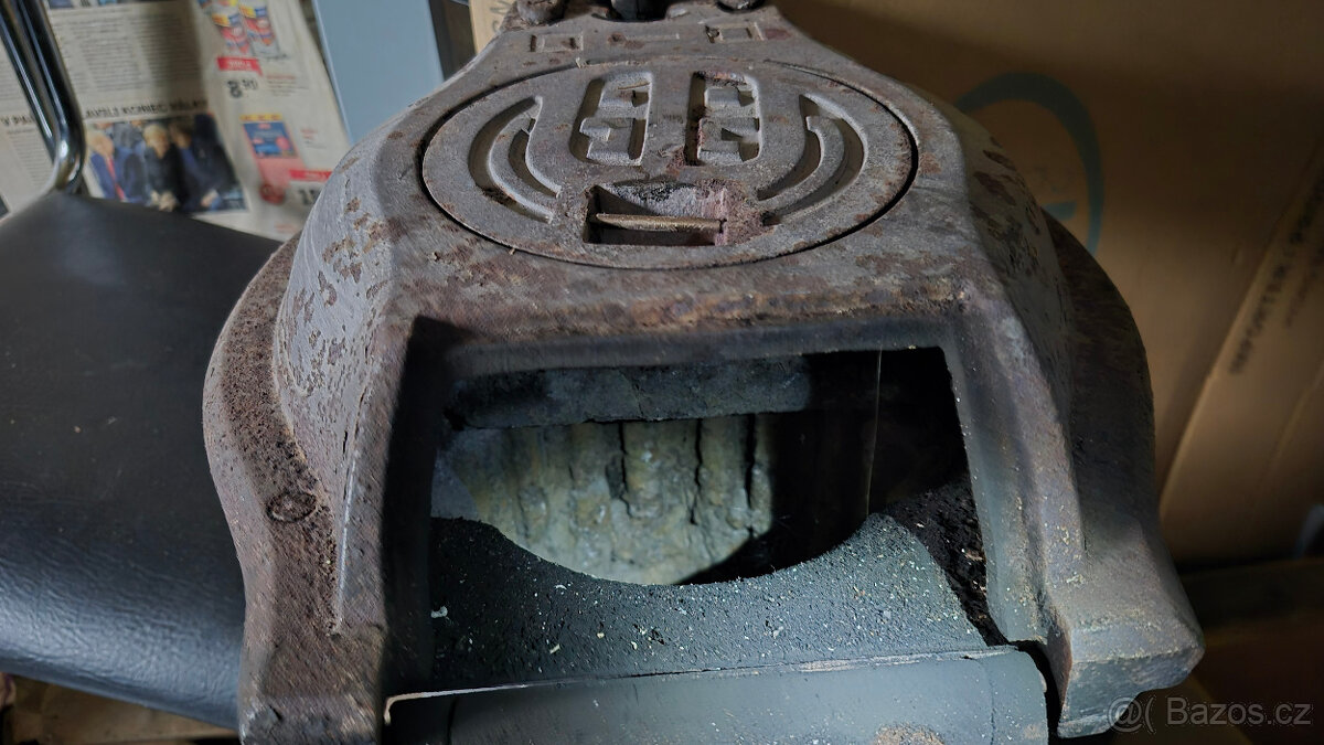 Kamna Kosmos 513 - 4