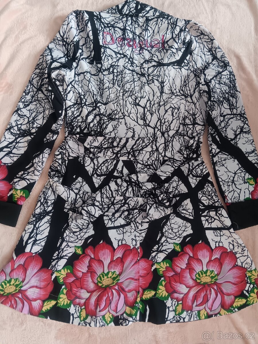 Desigual luxusní kabátek vel.40/42 - 4