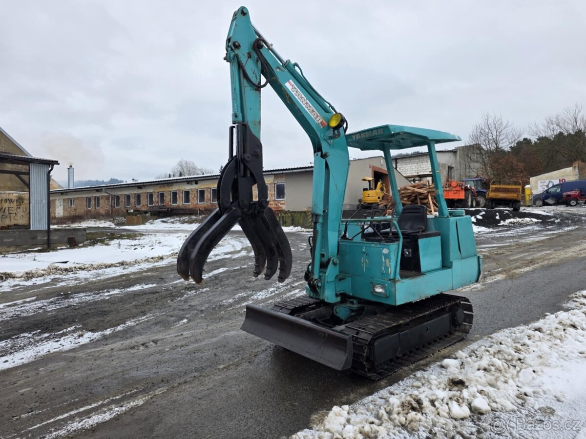 JAPONSKÝ MINIBAGR YANMAR YB231 2500KG - 4