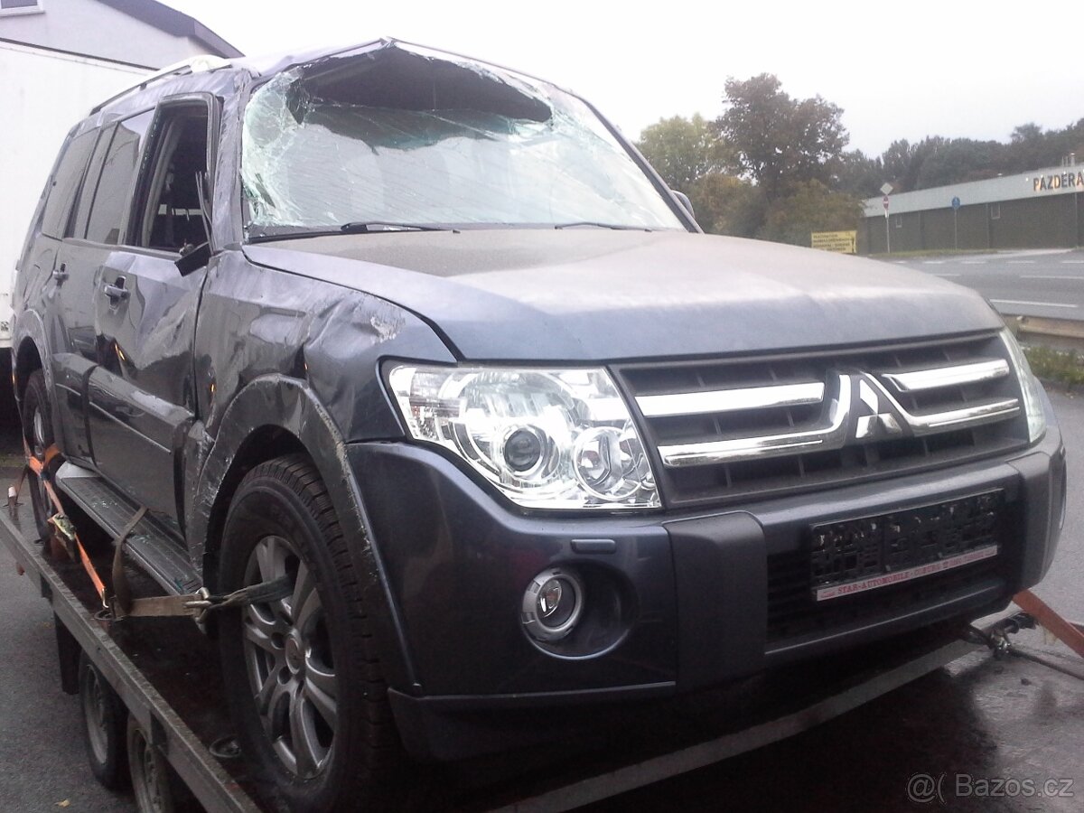 Mitsubishi Pajero 4 - náhradní díly - 4