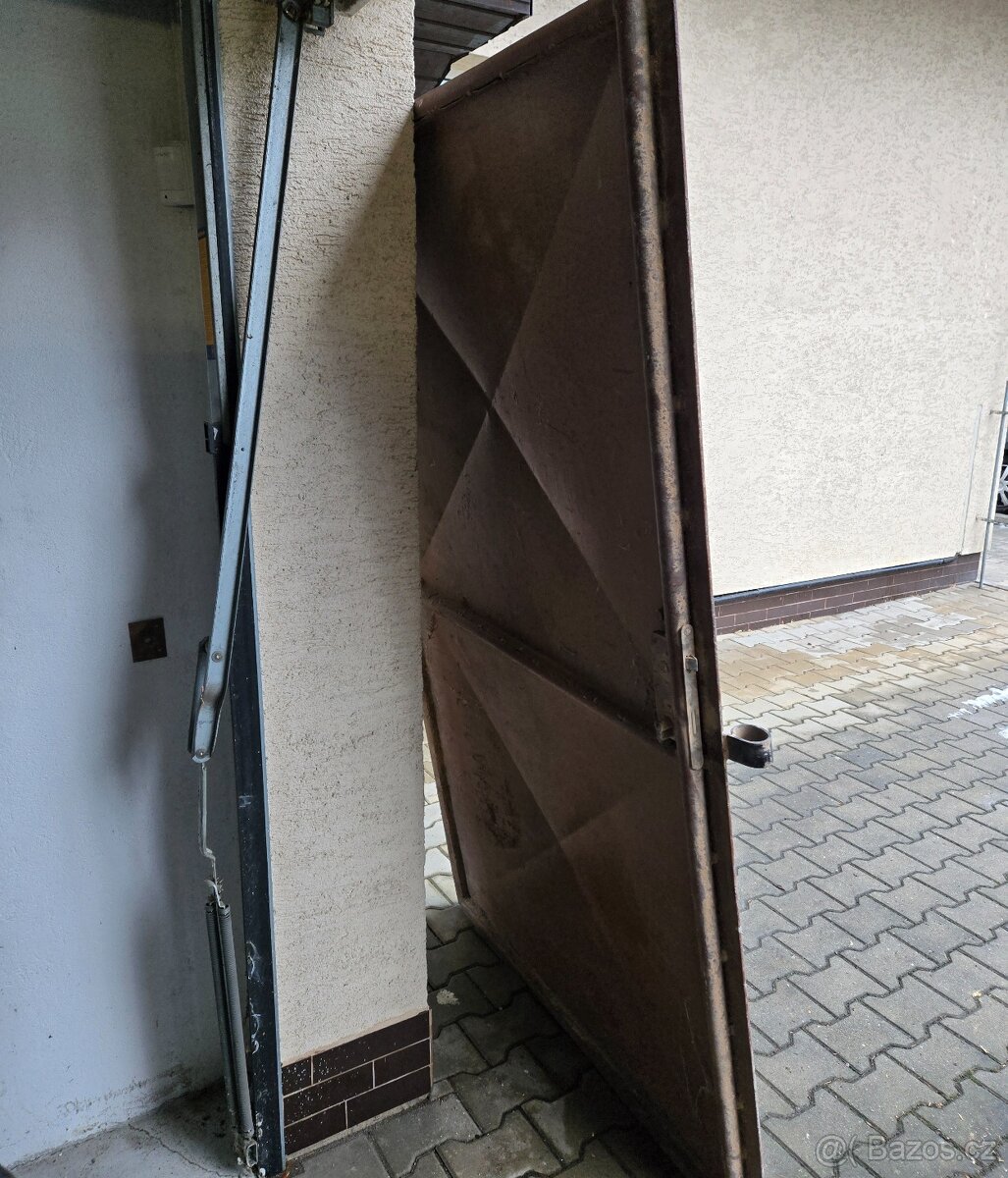 Plechová vrata dvoukřídlá - 4