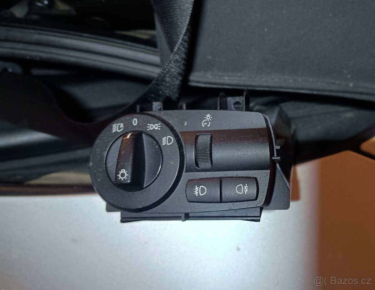 P: díly interiéru z4 e85 - 4