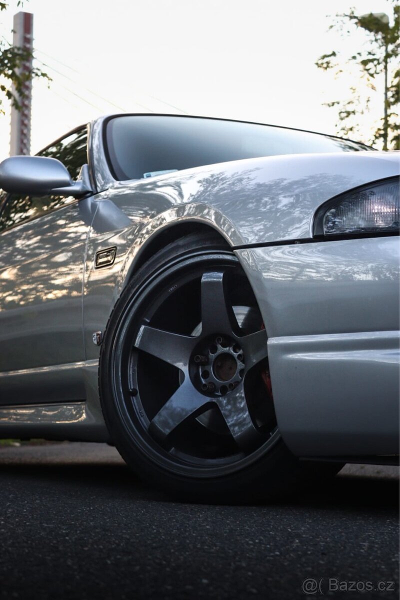 Nissan Skyline R33 RB25det - 4