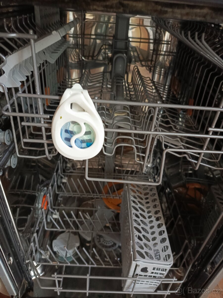 Myčka nádobí Electrolux 45cm - 4