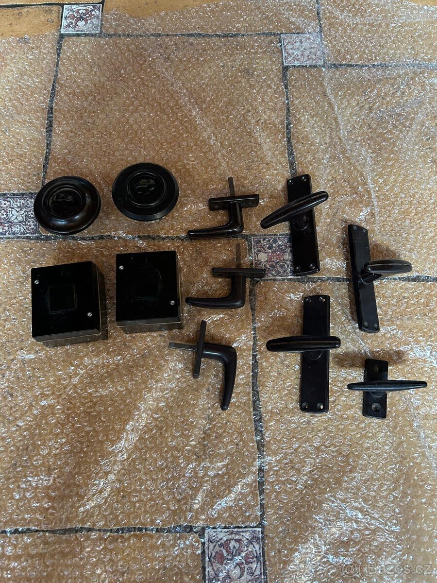 Staré bakelitové věci - 4