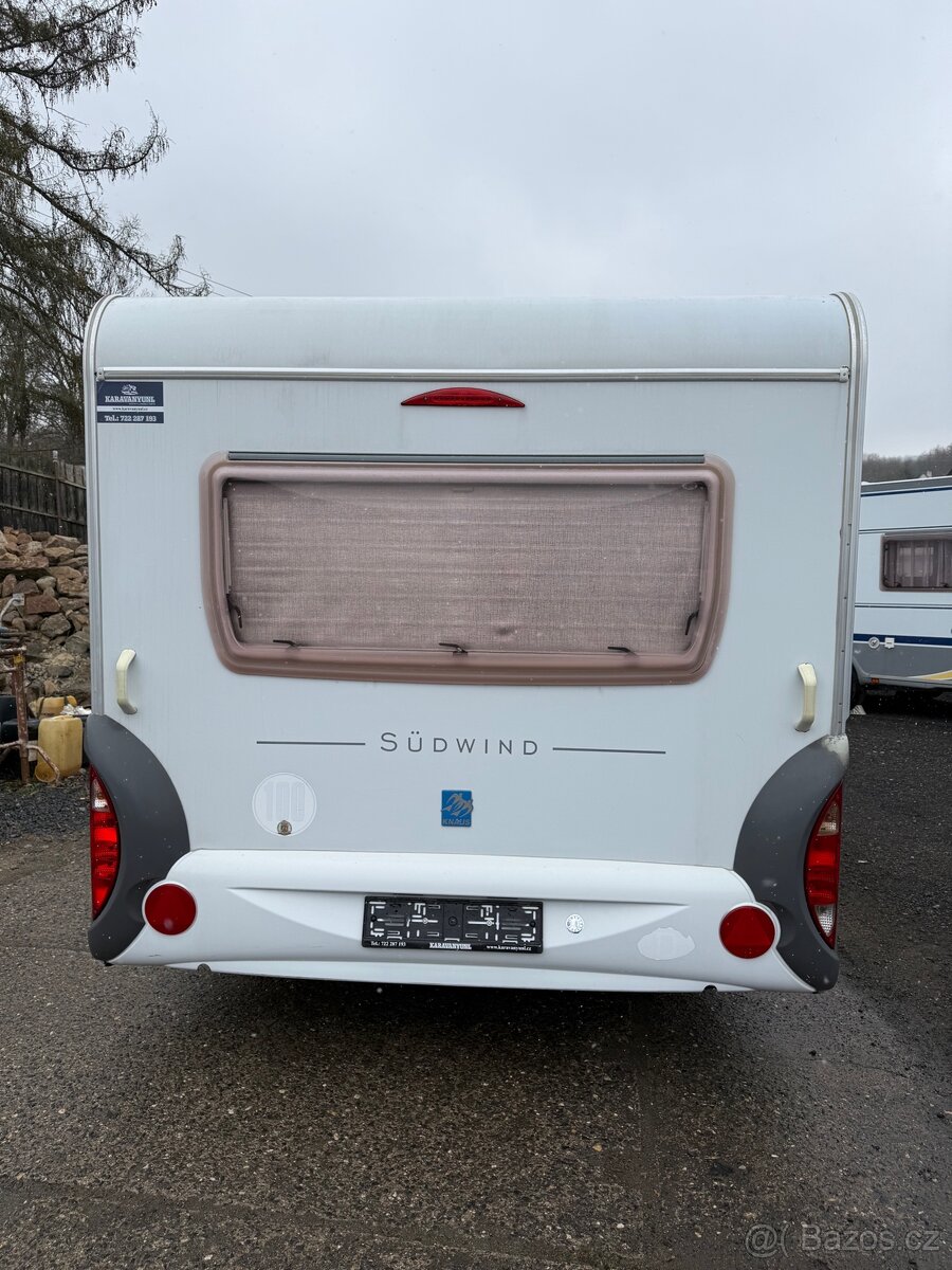 Knaus 450 - předstan, mover - 4