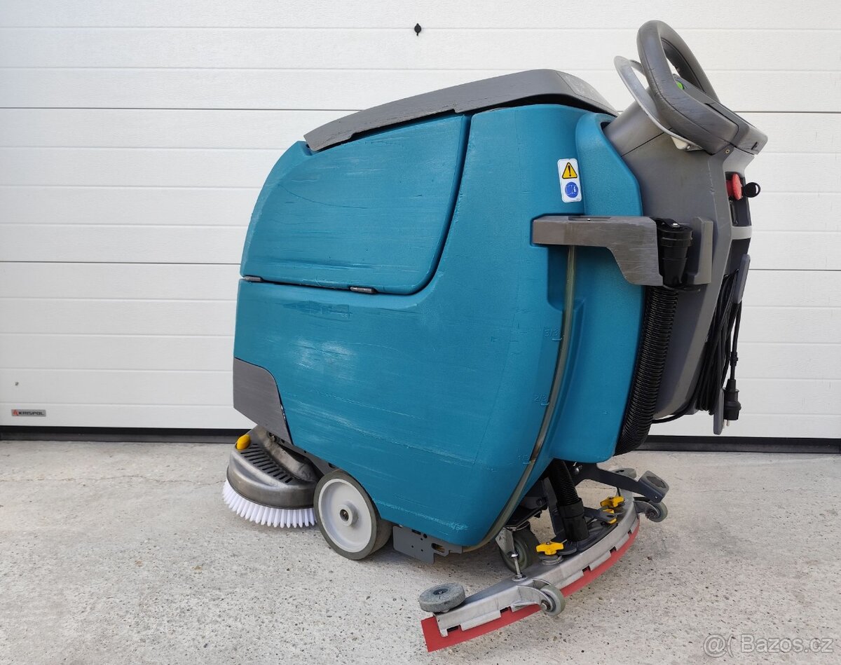 Mycí stroj Tennant T300 s pohonem - 4