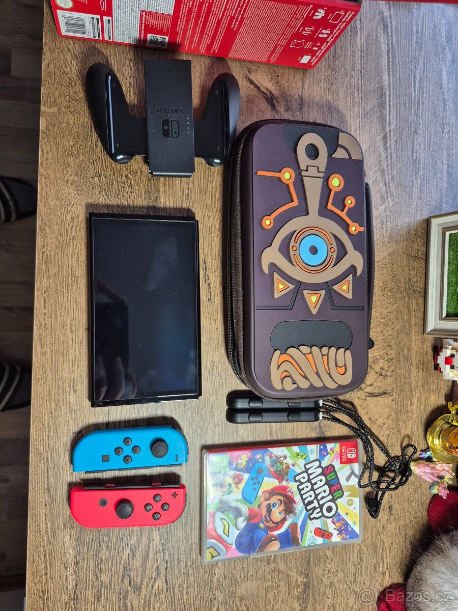 Nintendo Switch OLED model - 4