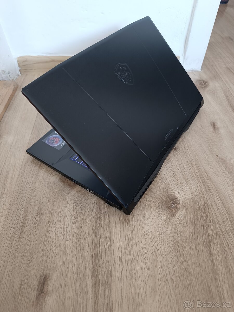 Prodám Herní Notebook MSI Katana 17 (i7,RTX 4070) - 4