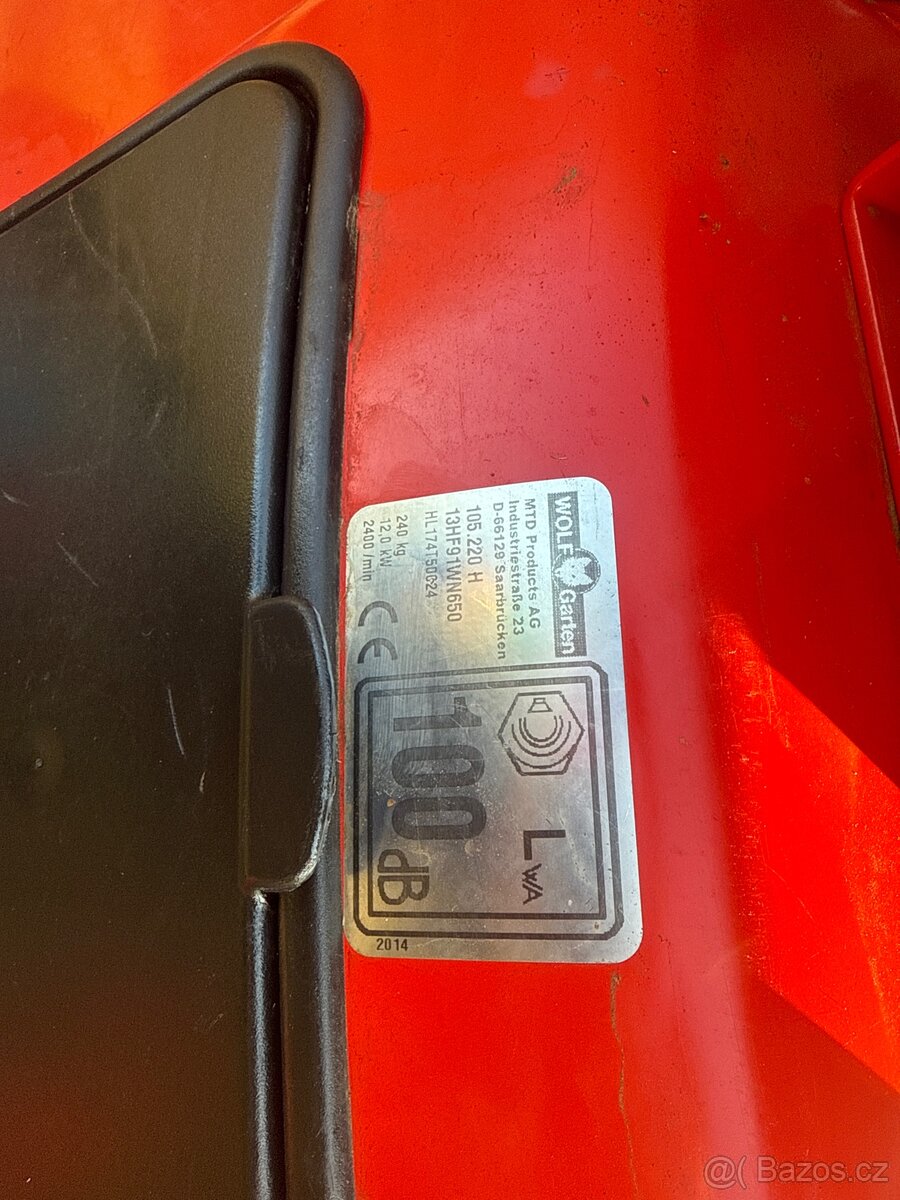 Prodám zahradní traktor Wolf Garden - 4