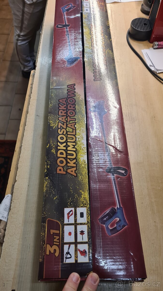 Aku sekacka na travu - 4