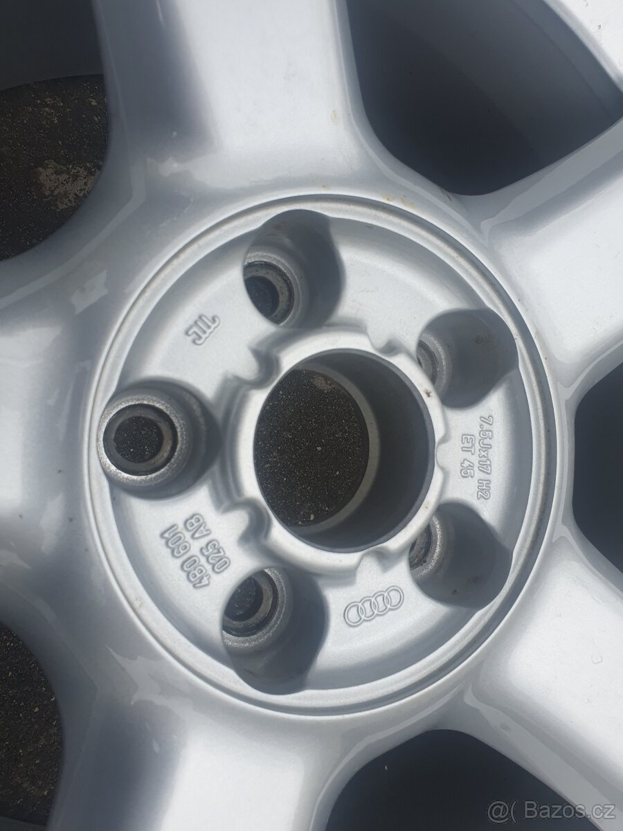 Audi 7,5J×17H2 ET45 - 4
