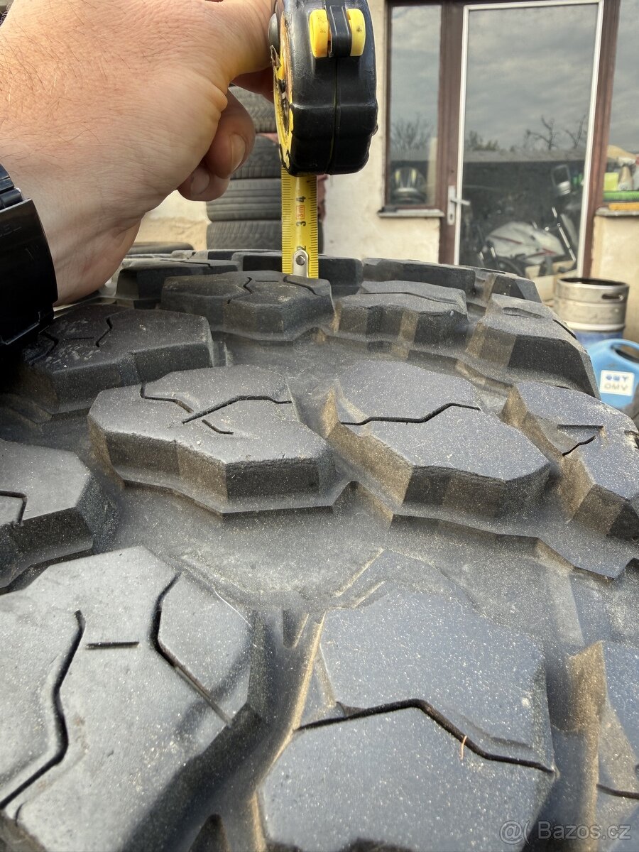 33x12,5 R17 offroad M+S - 4
