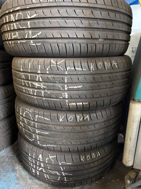 Pneu 215/55 R17 - 4