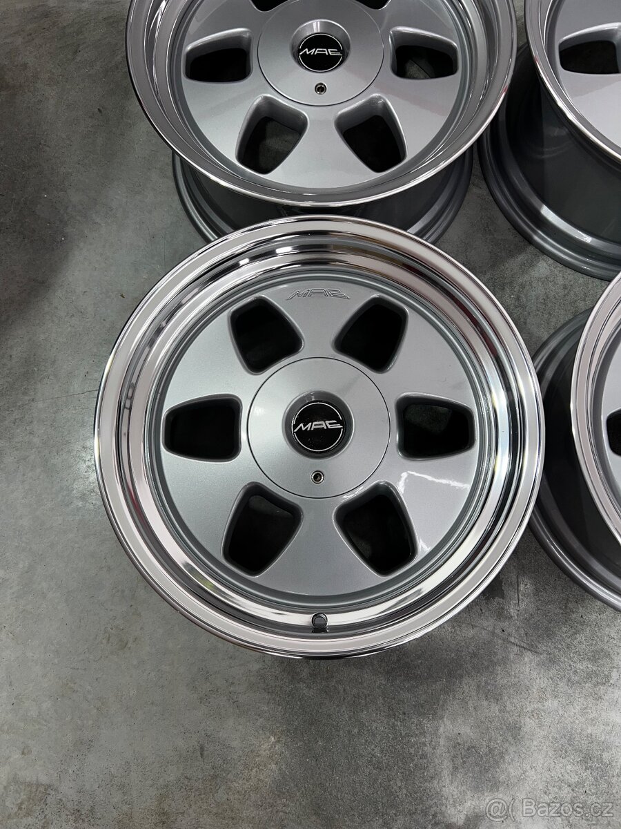Mae Oz racing Mercedes r17 - 4