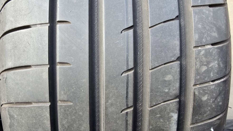 Letní pneu 225/40/18 Good Year - 4