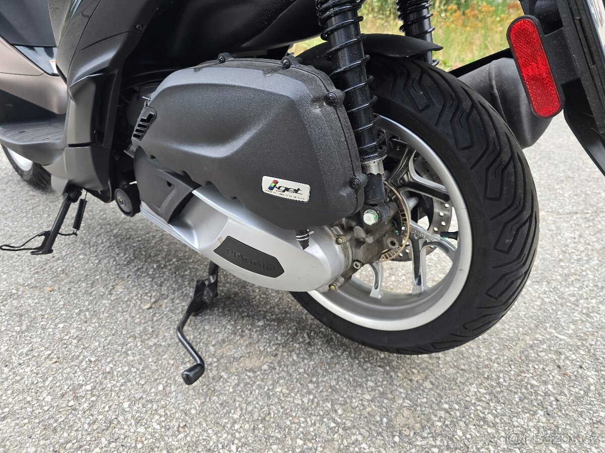 Piaggio Medley 125 - 4