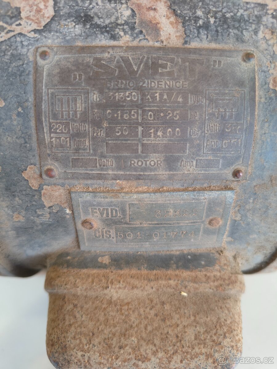 Historický elektromotor SVET 135W - 4
