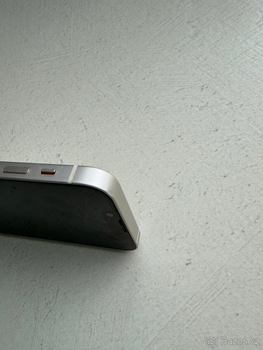 Prodám iPhone 13 mini - 4